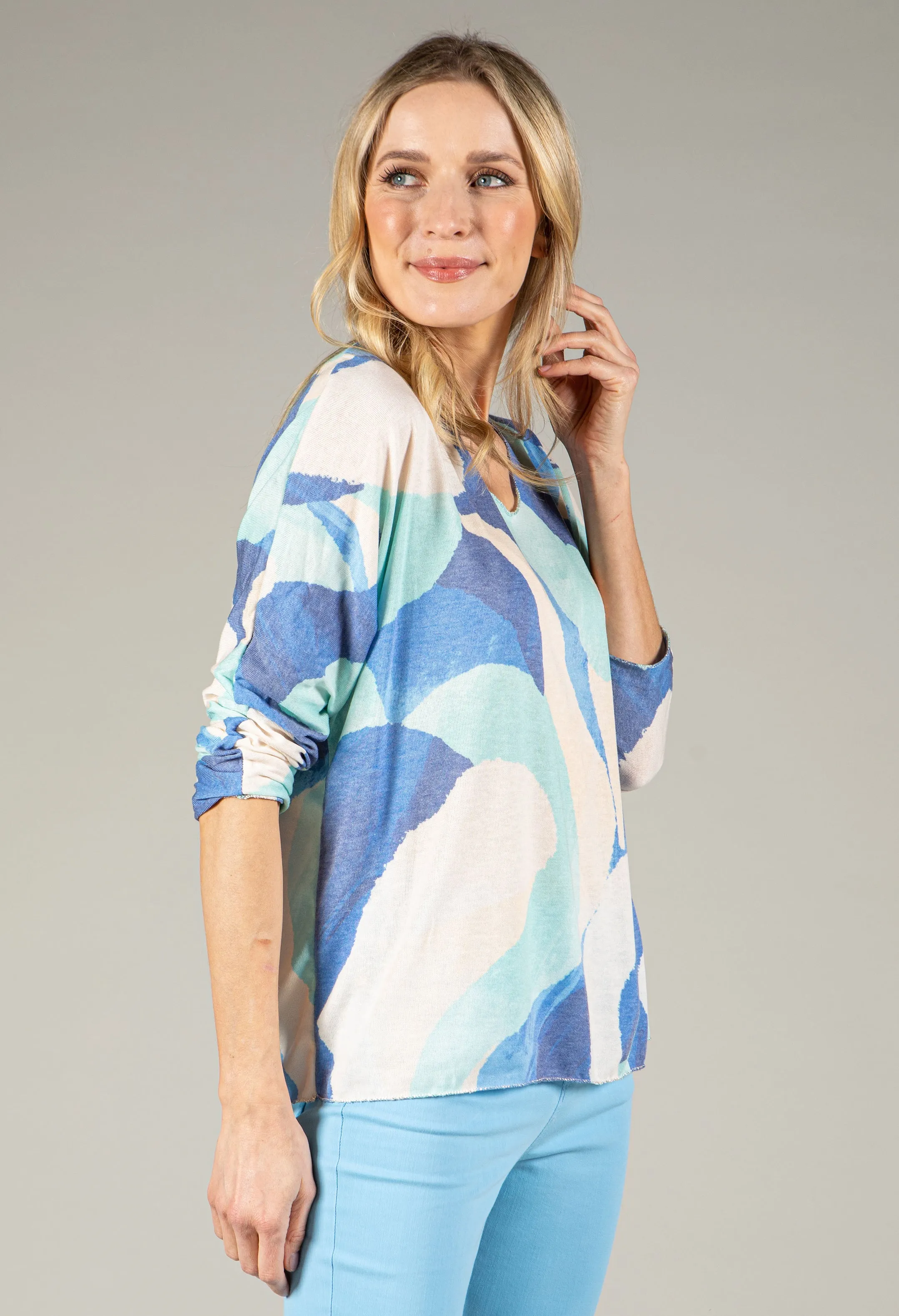 Abstract Print Soft Pullover